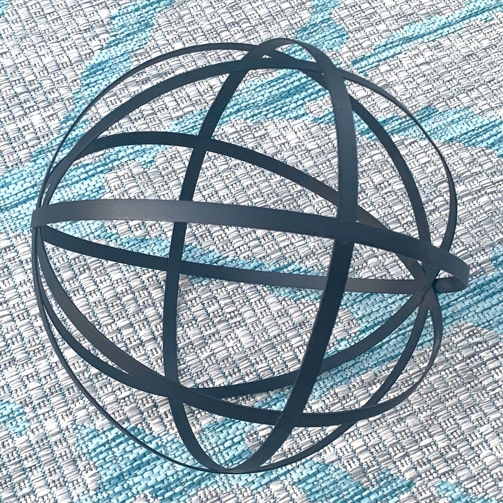 Black Metal Sphere - 10”